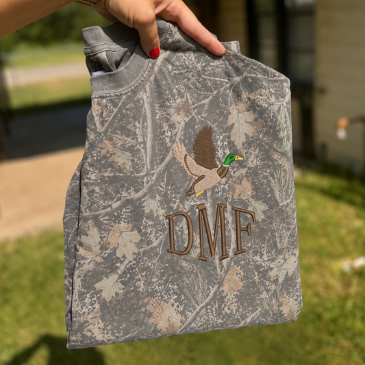 DUCK POCKET MONOGRAM | ON CAMO